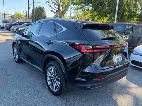 Used 2024 Lexus NX 350h AWD w/ Vision Package image 5