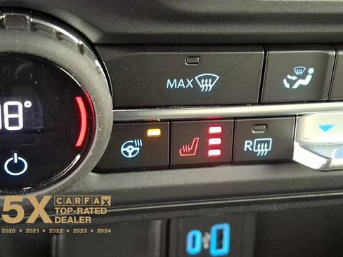 Used 2023 Ford Bronco Wildtrak image 29