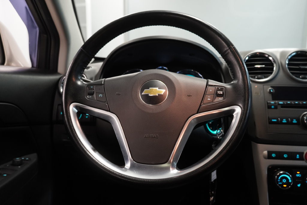 Used 2014 Chevrolet Captiva Sport LTZ FWD image 18