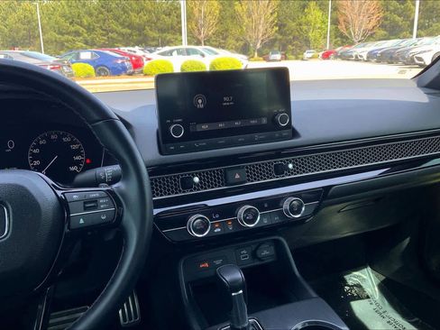 Used 2023 Honda Civic Sport image 7