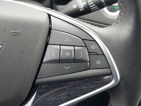 Certified 2023 Cadillac XT5 Premium Luxury w/ LPO, Floor Liner Package AWD/4WD image 19