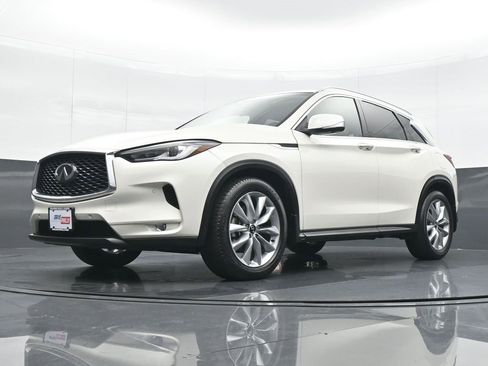Used 2022 INFINITI QX50 Essential image 17