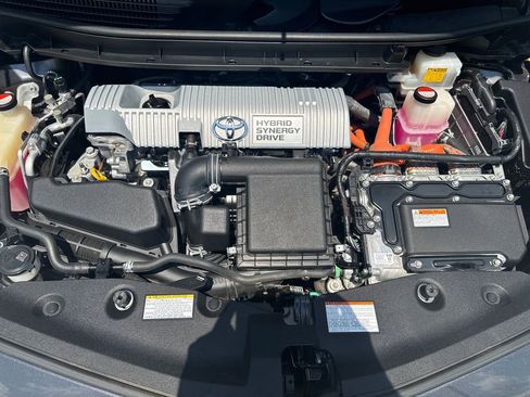 Used 2015 Toyota Prius V Five w/ Advanced Technology Package FWD image 35
