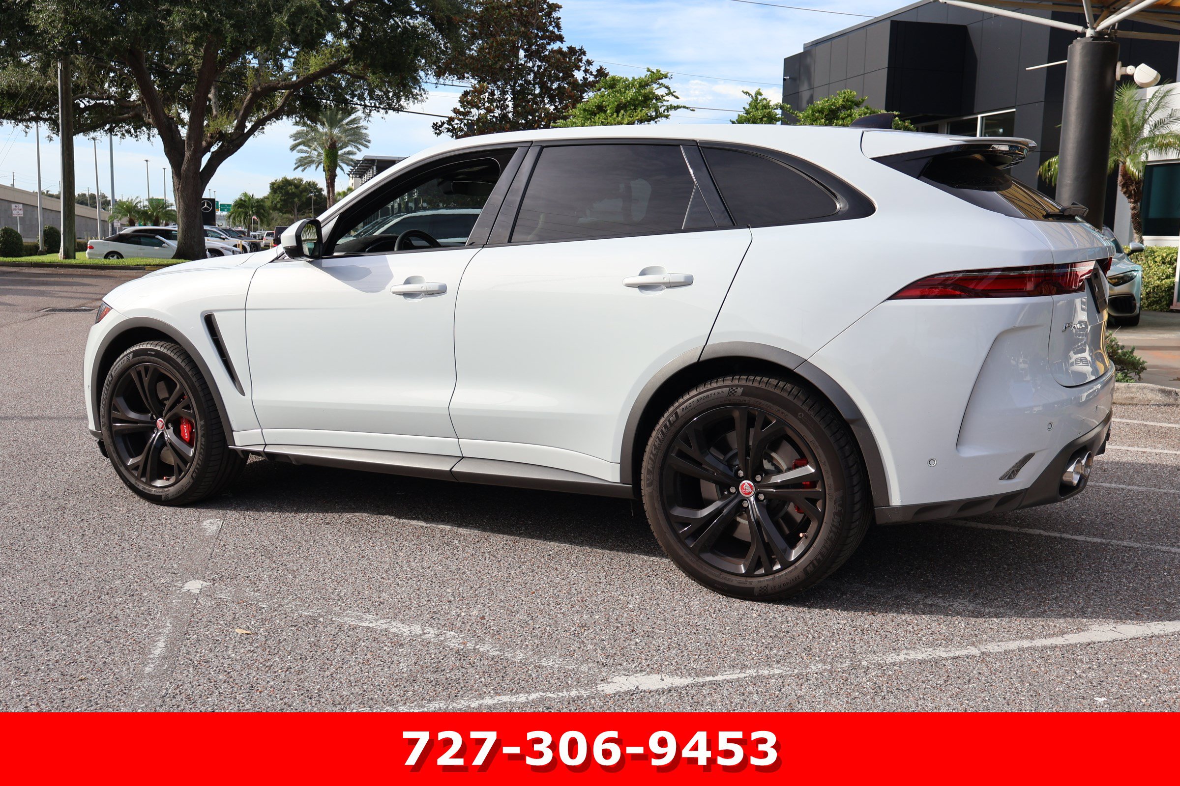 Used 2021 Jaguar F-PACE SVR AWD/4WD image 7