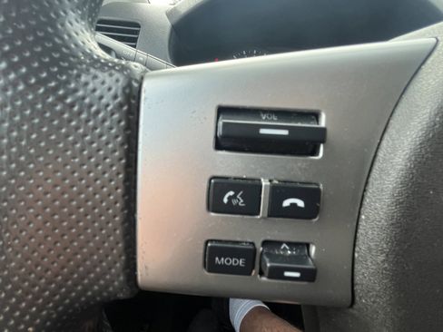 Used 2020 Nissan Frontier SV AWD/4WD image 19