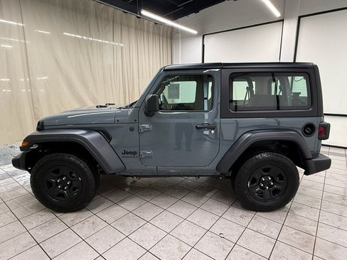 Used 2024 Jeep Wrangler Sport image 9