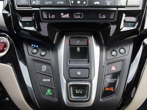 Used 2018 Honda Odyssey Elite image 21