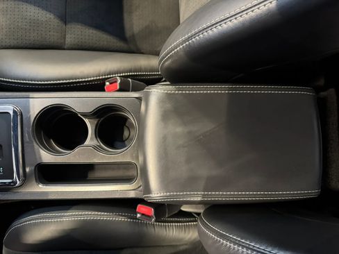 Used 2008 Dodge Challenger SRT8 RWD image 19