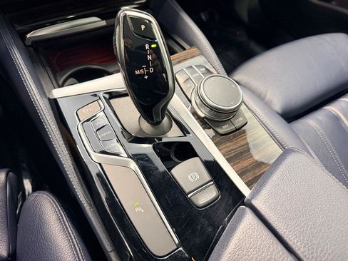 Used 2020 BMW 540i RWD image 39