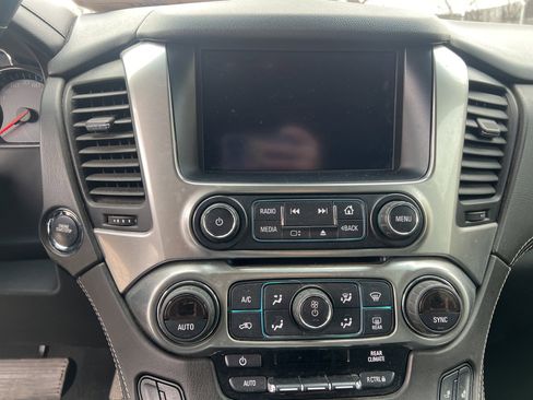 Used 2020 Chevrolet Tahoe LT w/ Luxury Package image 18