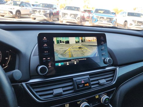 Used 2022 Honda Accord Sport image 18