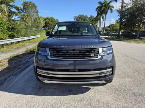 Certified 2024 Land Rover Range Rover Autobiography AWD/4WD image 8