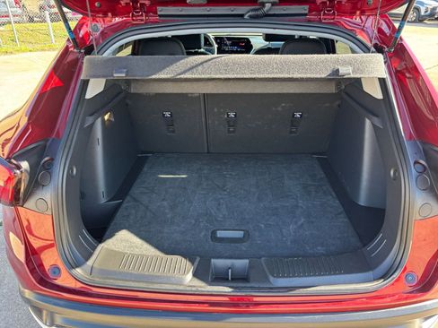 Used 2025 Chevrolet Trax LT image 30