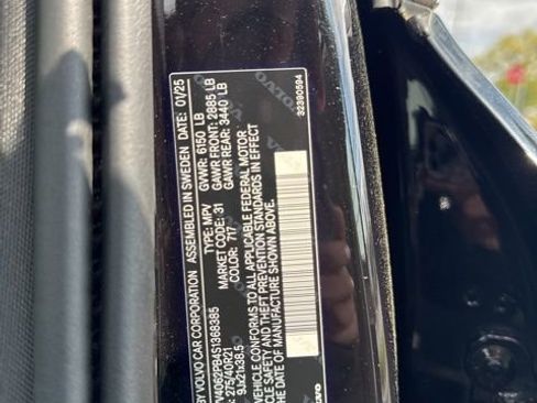 Certified 2025 Volvo XC90 B6 Plus AWD/4WD image 26