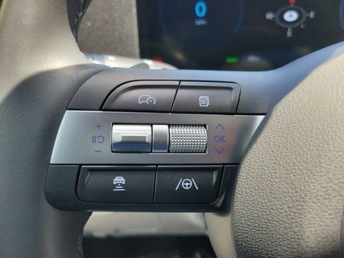 Used 2024 Hyundai Kona SEL FWD image 18