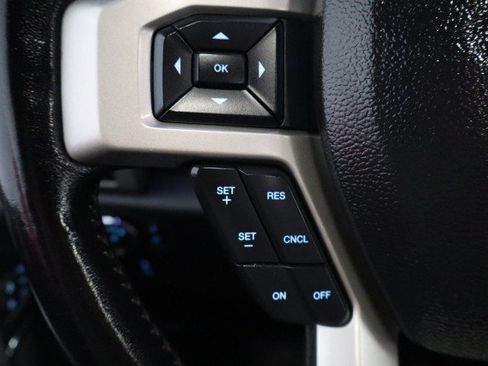Used 2021 Ford F250 Lariat w/ Lariat Value Package AWD/4WD image 38