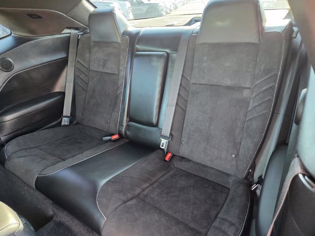 Used 2015 Dodge Challenger SRT w/ Technology Group RWD image 12