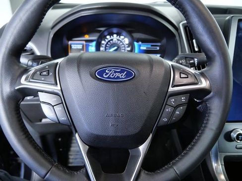 Certified 2023 Ford Edge Titanium w/ Class II Trailer Tow Package image 10