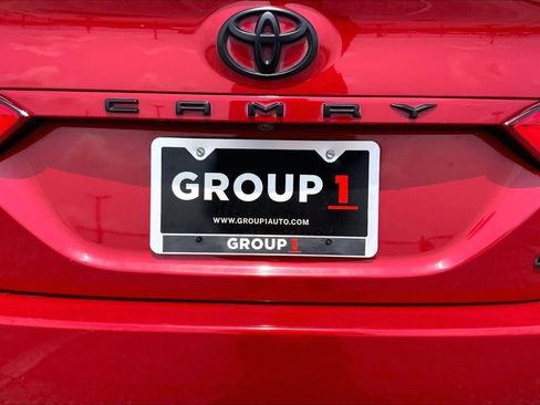 Used 2020 Toyota Camry SE FWD image 10