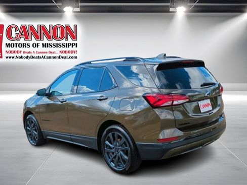 Used 2024 Chevrolet Equinox RS w/ RS Leather Package image 3