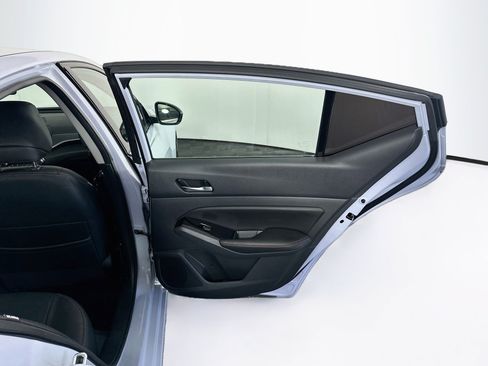 Used 2023 Nissan Altima 2.5 SR FWD image 30