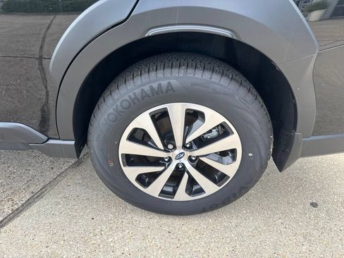 Certified 2025 Subaru Outback Premium AWD/4WD image 25