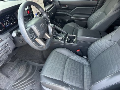 Used 2026 Toyota 4Runner TRD Off-Road Premium AWD/4WD image 9