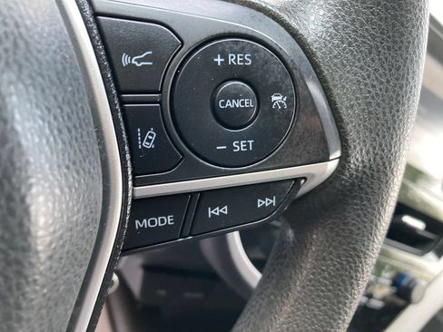 Used 2021 Toyota Camry LE FWD image 43