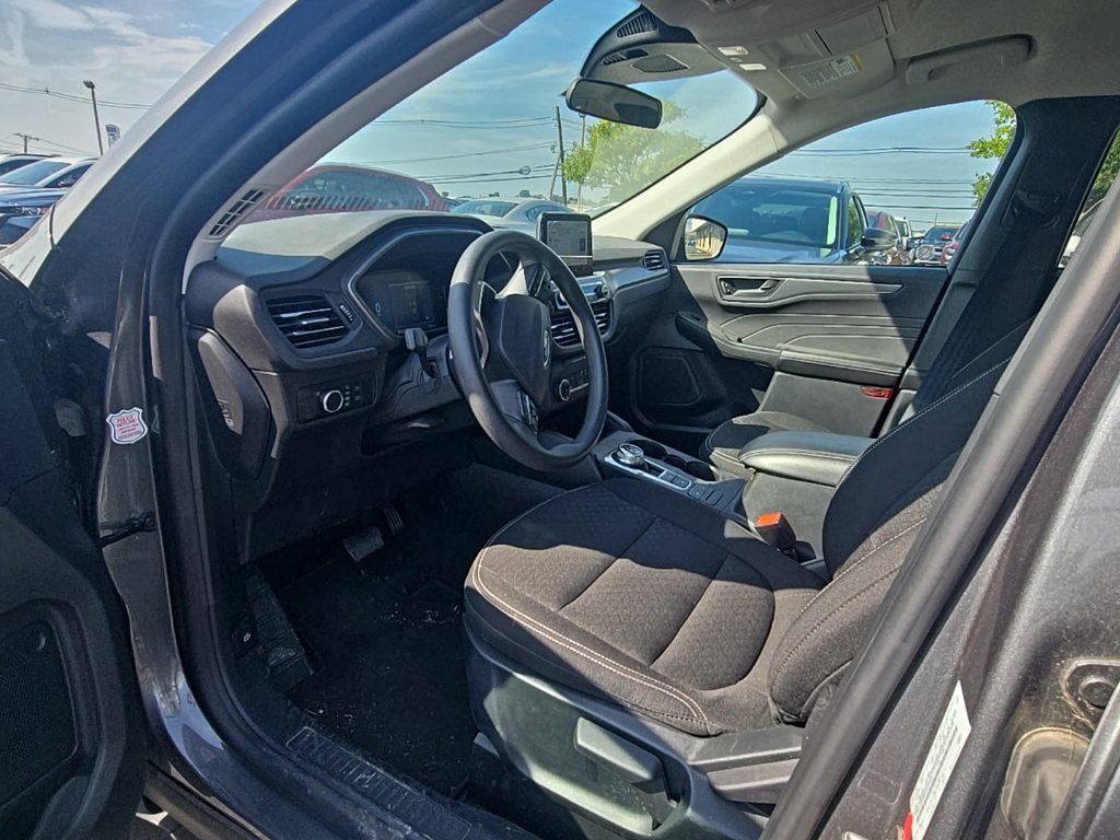Used 2025 Ford Escape Active FWD image 5