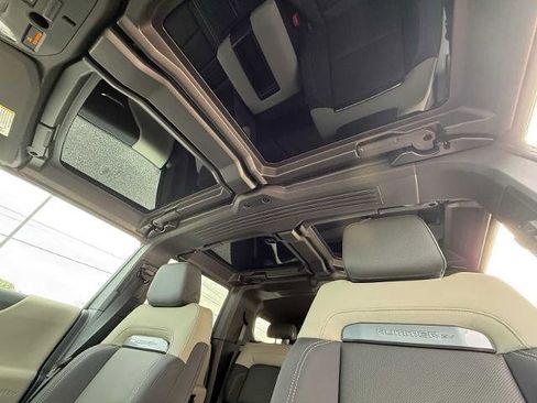 New 2026 GMC Hummer EV 2X image 20