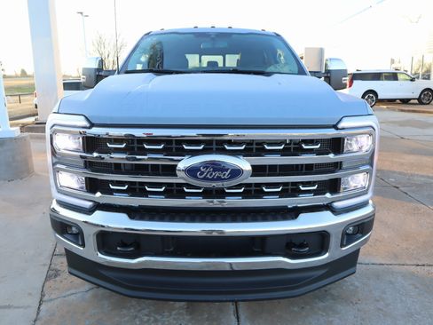 New 2026 Ford F350 Lariat w/ Chrome Package image 11
