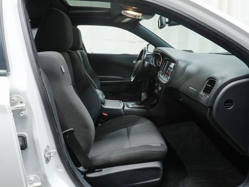 Used 2017 Dodge Charger SXT w/ Rallye Group image 13