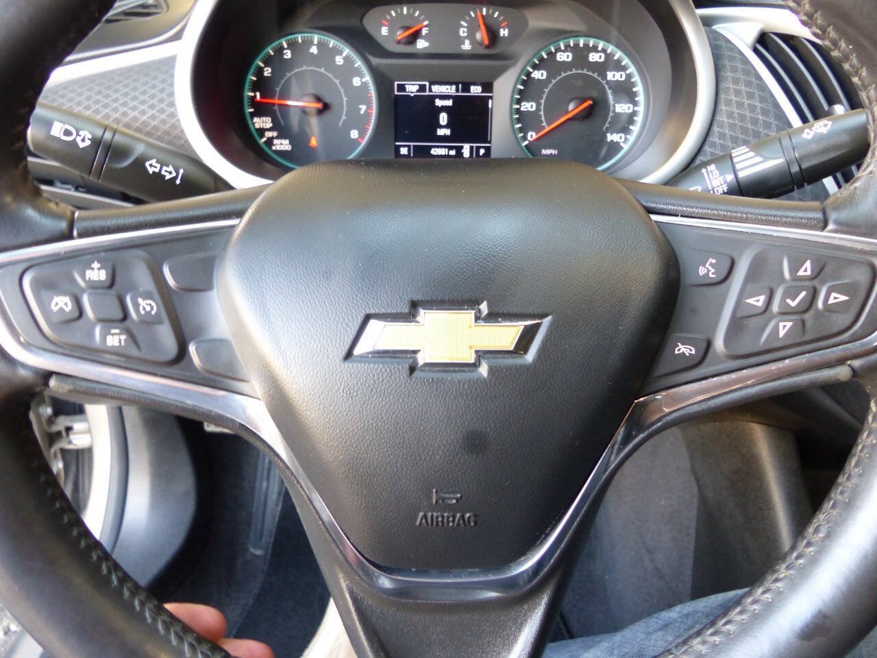 Used 2022 Chevrolet Malibu LS FWD image 33