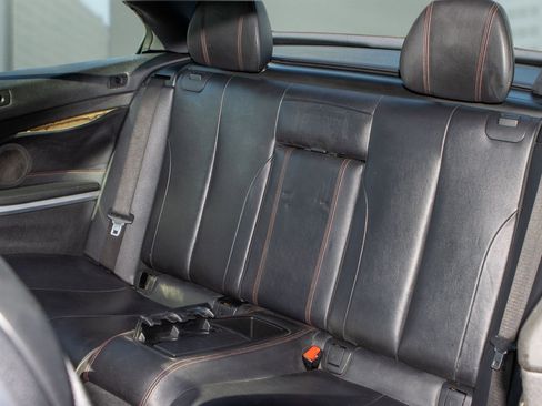 Used 2018 BMW 430i Convertible image 7