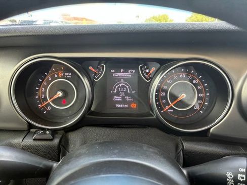 Used 2019 Jeep Wrangler Unlimited Sport AWD/4WD image 12