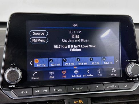 Used 2022 Nissan Altima 2.5 SV FWD image 19