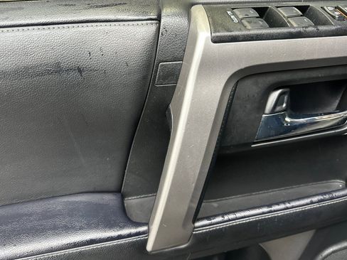 Used 2022 Toyota 4Runner SR5 Premium w/ Moonroof Package image 11