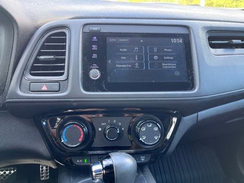 Used 2022 Honda HR-V Sport image 7