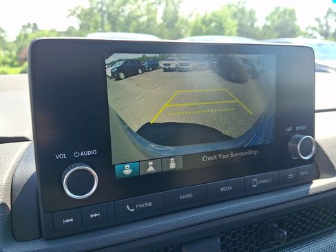 Used 2024 Honda CR-V LX image 18