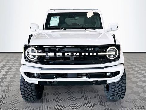 New 2025 Ford Bronco Outer Banks image 3