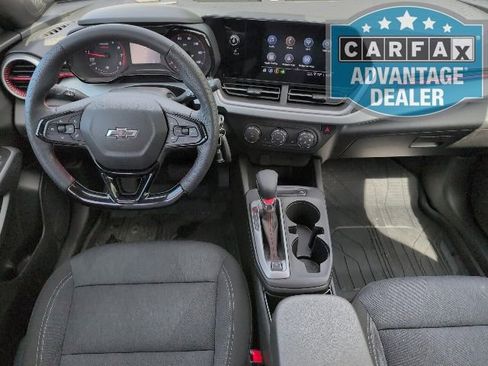 Used 2024 Chevrolet Trax RS FWD image 5