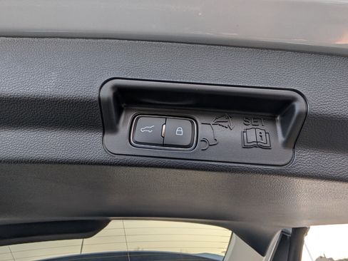 New 2026 Ford Explorer Active image 9