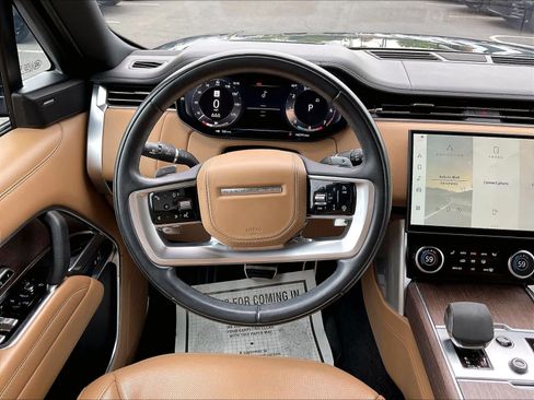 Used 2023 Land Rover Range Rover SE AWD/4WD image 7