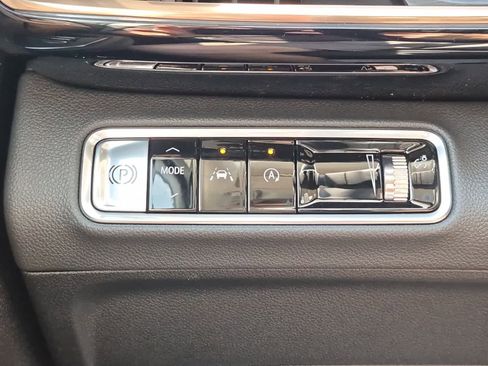 New 2026 Buick Envision Avenir image 16