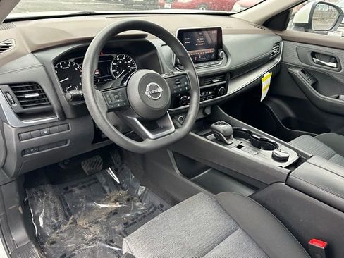 Certified 2023 Nissan Rogue SV image 30