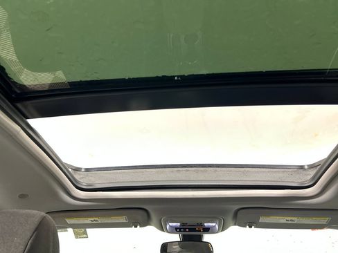 Used 2019 Chevrolet Malibu LT FWD image 19