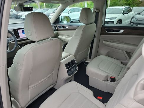 New 2026 Volkswagen Atlas SEL AWD/4WD image 9