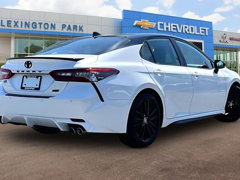 Used 2022 Toyota Camry XSE w/ Navigation Package image 13