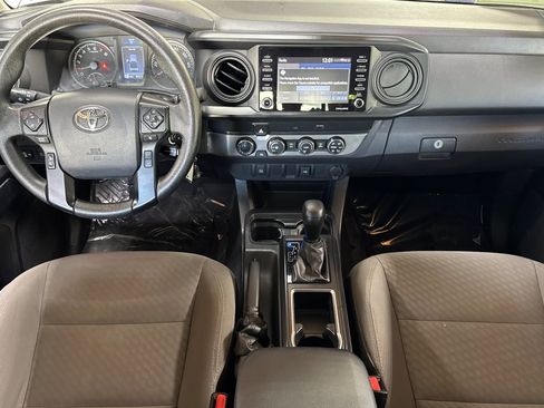 Used 2020 Toyota Tacoma SR AWD/4WD image 16