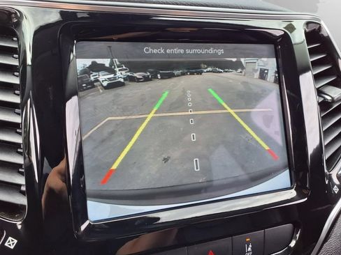 Certified 2022 Jeep Cherokee Limited w/ Mopar Interior Package AWD/4WD image 6